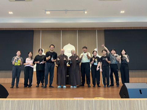 第十届青少年佛学生活营《丢丢的脚印》 照片 20