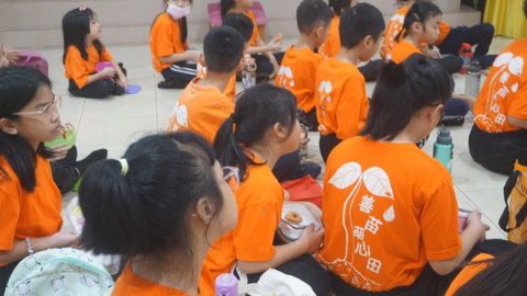 第十届青少年佛学生活营《丢丢的脚印》 照片 154