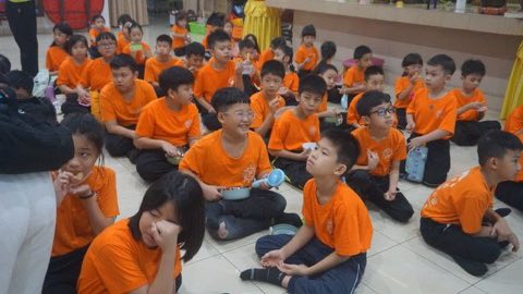 第十届青少年佛学生活营《丢丢的脚印》 照片 160