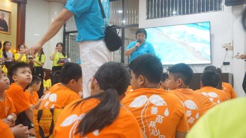 第十届青少年佛学生活营《丢丢的脚印》 照片 176