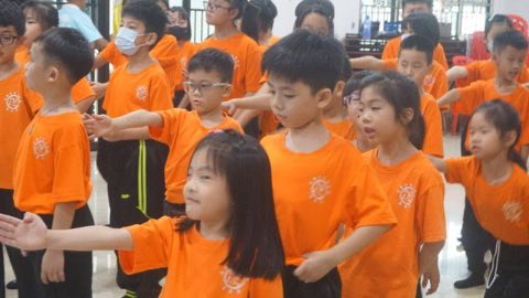 第十届青少年佛学生活营《丢丢的脚印》 照片 218