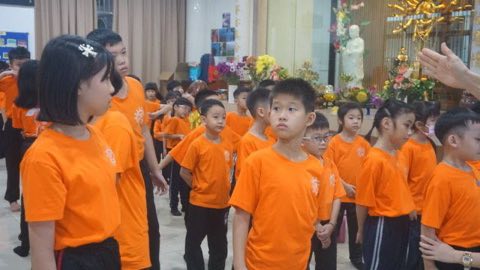 第十届青少年佛学生活营《丢丢的脚印》 照片 219