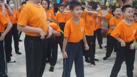 第十届青少年佛学生活营《丢丢的脚印》 照片 255