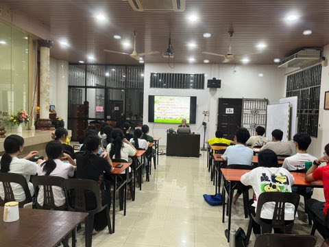 第十届青少年佛学生活营《丢丢的脚印》 照片 345
