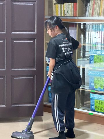 第十届青少年佛学生活营《丢丢的脚印》 照片 375
