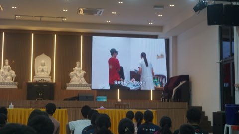 第十届青少年佛学生活营《丢丢的脚印》 照片 442
