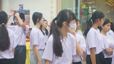 第十届青少年佛学生活营《丢丢的脚印》 照片 555