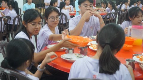 第十届青少年佛学生活营《丢丢的脚印》 照片 679