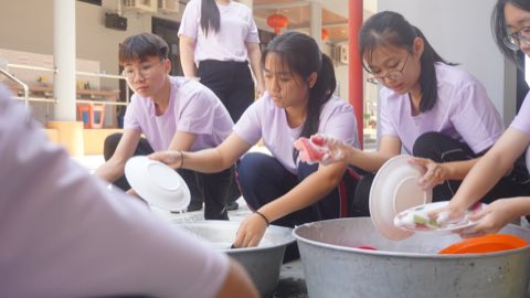 第十届青少年佛学生活营《丢丢的脚印》 照片 687