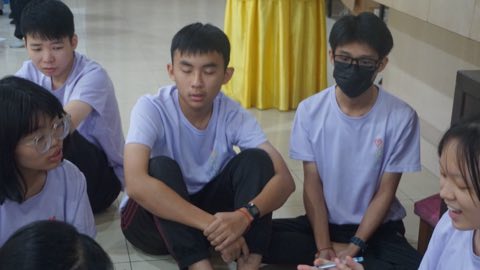 第十届青少年佛学生活营《丢丢的脚印》 照片 751