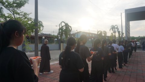 第十届青少年佛学生活营《丢丢的脚印》 照片 775