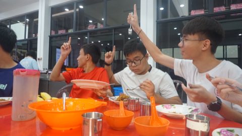 第十届青少年佛学生活营《丢丢的脚印》 照片 798