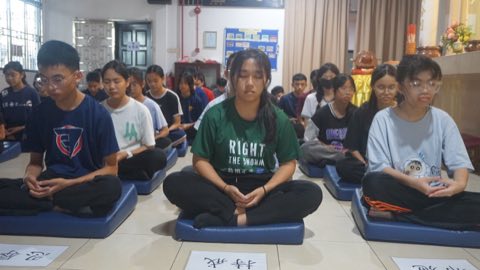 第十届青少年佛学生活营《丢丢的脚印》 照片 806