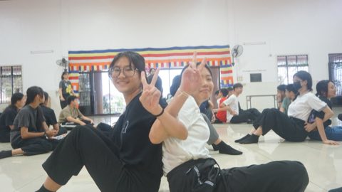 第十届青少年佛学生活营《丢丢的脚印》 照片 813