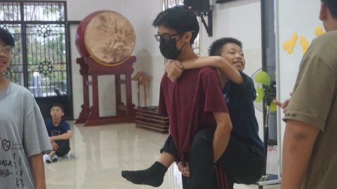 第十届青少年佛学生活营《丢丢的脚印》 照片 832