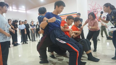 第十届青少年佛学生活营《丢丢的脚印》 照片 836
