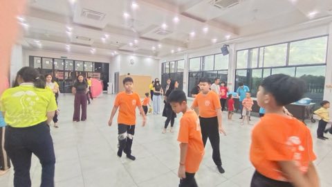 第十届青少年佛学生活营《丢丢的脚印》 照片 885