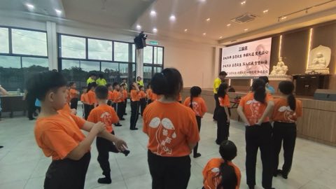 第十届青少年佛学生活营《丢丢的脚印》 照片 887