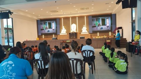 第十届青少年佛学生活营《丢丢的脚印》 照片 914
