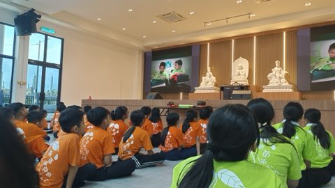 第十届青少年佛学生活营《丢丢的脚印》 照片 915