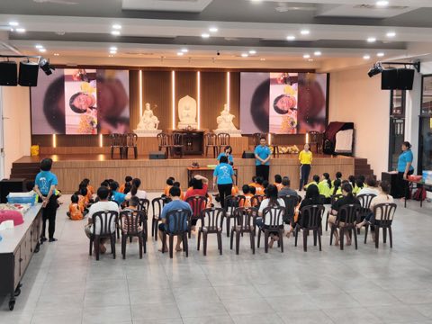 第十届青少年佛学生活营《丢丢的脚印》 照片 922
