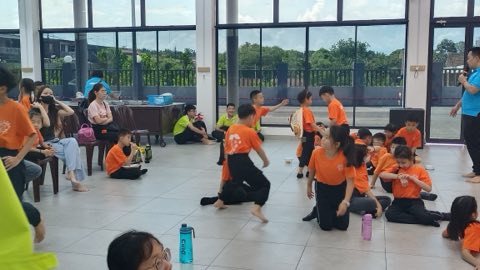 第十届青少年佛学生活营《丢丢的脚印》 照片 926