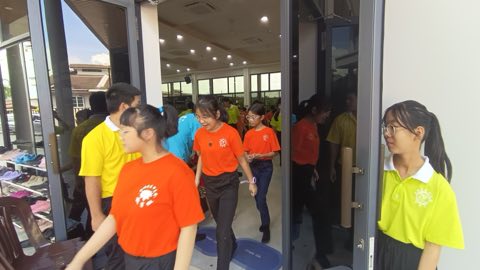 第十届青少年佛学生活营《丢丢的脚印》 照片 958