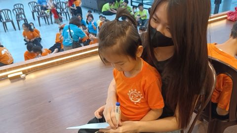 第十届青少年佛学生活营《丢丢的脚印》 照片 979