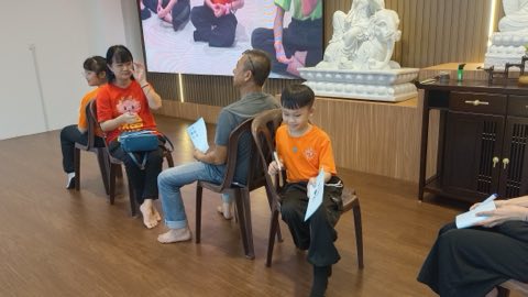 第十届青少年佛学生活营《丢丢的脚印》 照片 995