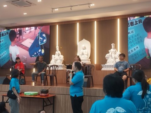 第十届青少年佛学生活营《丢丢的脚印》 照片 1054