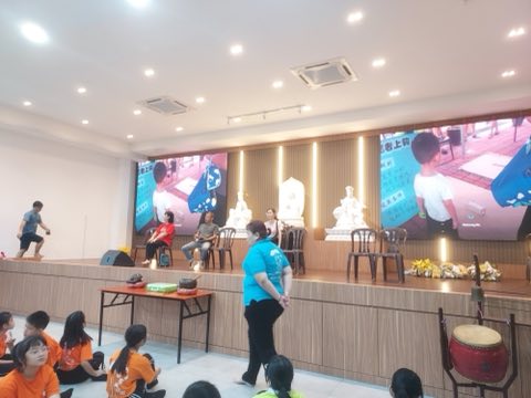 第十届青少年佛学生活营《丢丢的脚印》 照片 1056