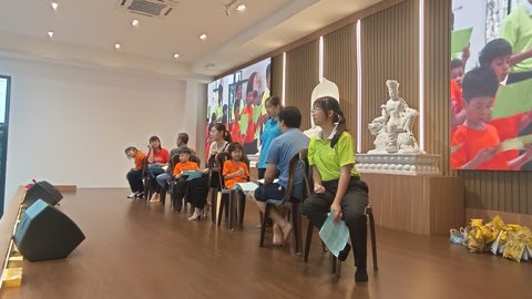 第十届青少年佛学生活营《丢丢的脚印》 照片 1069