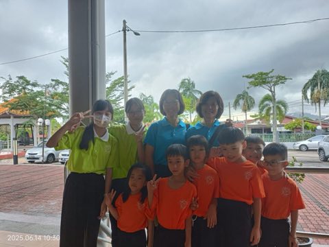 第十届青少年佛学生活营《丢丢的脚印》 照片 1075