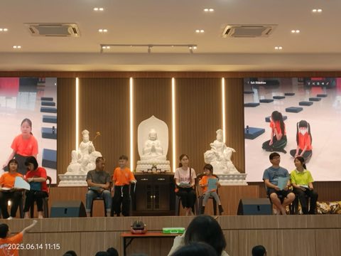 第十届青少年佛学生活营《丢丢的脚印》 照片 1078