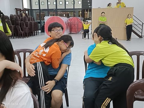 第十届青少年佛学生活营《丢丢的脚印》 照片 1093