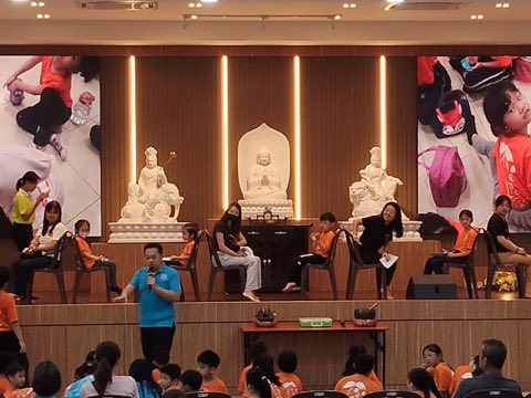 第十届青少年佛学生活营《丢丢的脚印》 照片 1122