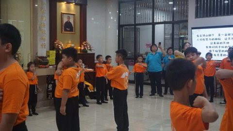 第十届青少年佛学生活营《丢丢的脚印》 照片 1147