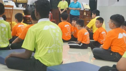 第十届青少年佛学生活营《丢丢的脚印》 照片 1177