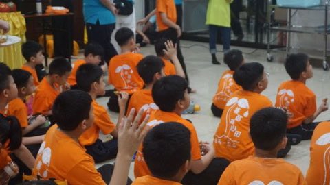 第十届青少年佛学生活营《丢丢的脚印》 照片 1234