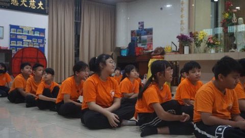 第十届青少年佛学生活营《丢丢的脚印》 照片 1277