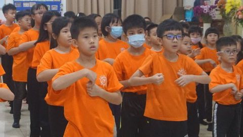 第十届青少年佛学生活营《丢丢的脚印》 照片 1296