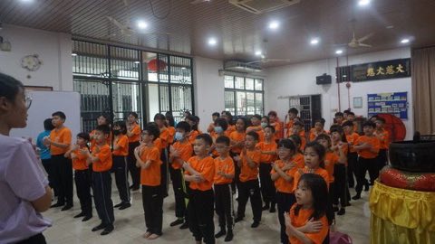 第十届青少年佛学生活营《丢丢的脚印》 照片 1309