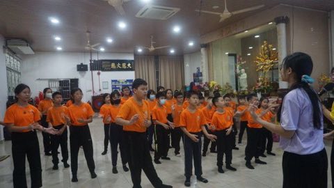 第十届青少年佛学生活营《丢丢的脚印》 照片 1326