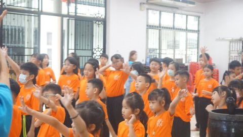 第十届青少年佛学生活营《丢丢的脚印》 照片 1346