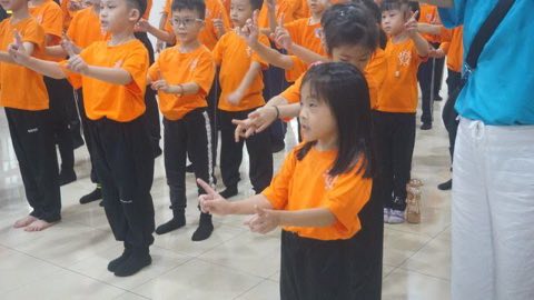 第十届青少年佛学生活营《丢丢的脚印》 照片 1348