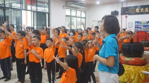 第十届青少年佛学生活营《丢丢的脚印》 照片 1352