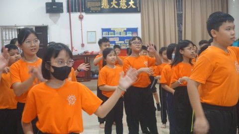 第十届青少年佛学生活营《丢丢的脚印》 照片 1368