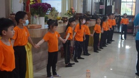 第十届青少年佛学生活营《丢丢的脚印》 照片 1386