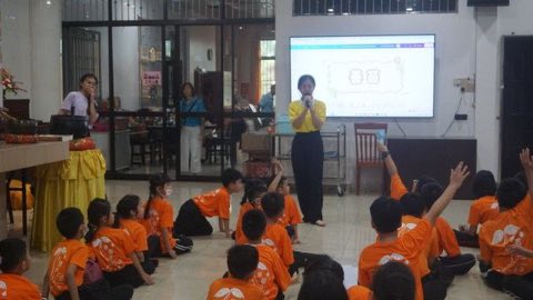 第十届青少年佛学生活营《丢丢的脚印》 照片 1399