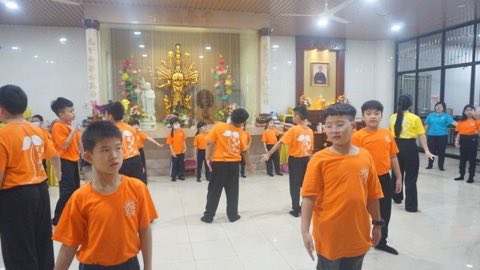 第十届青少年佛学生活营《丢丢的脚印》 照片 1405
